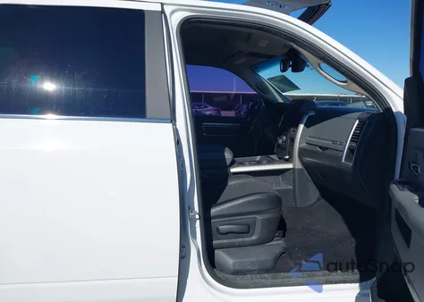 2017 Ram 1500 Lone Star Silver 4X4 5'7 Box z USA, uszkodzony, nr VIN 1C6RR7LT1HS659899